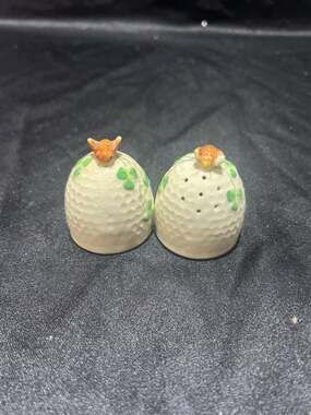 Vintage Ceramic Beehive Salt and Pepper Shakers w/ Clover Design, Made in Japan
